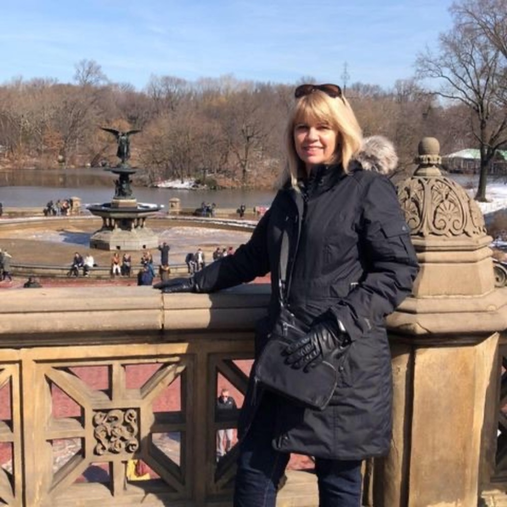 Meet your Posher, Gina